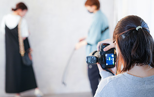 クリエイティブの採用ページへ