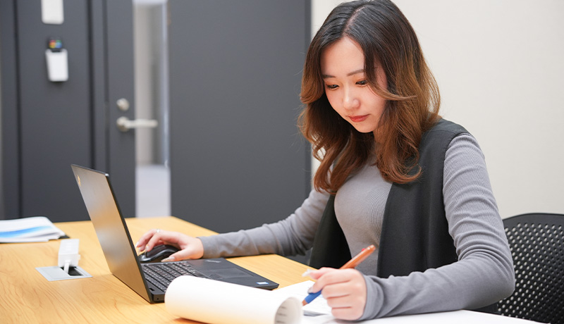 人事の採用ページへ